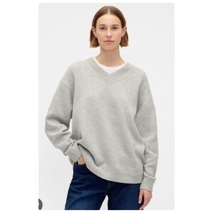 GAP CashSoft Oversized V-Neck Sweater